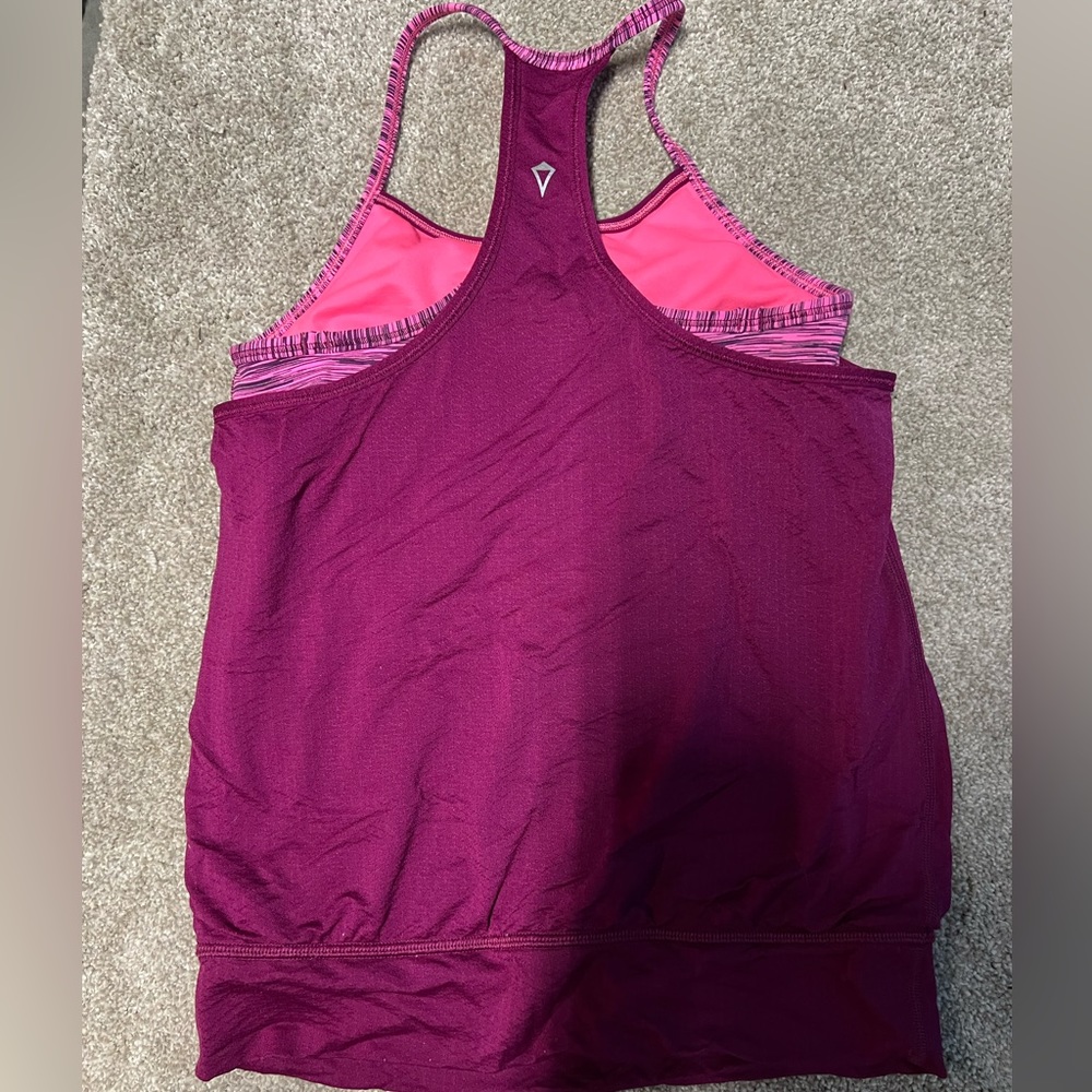 Iviva by Lululemon girls tank size 10